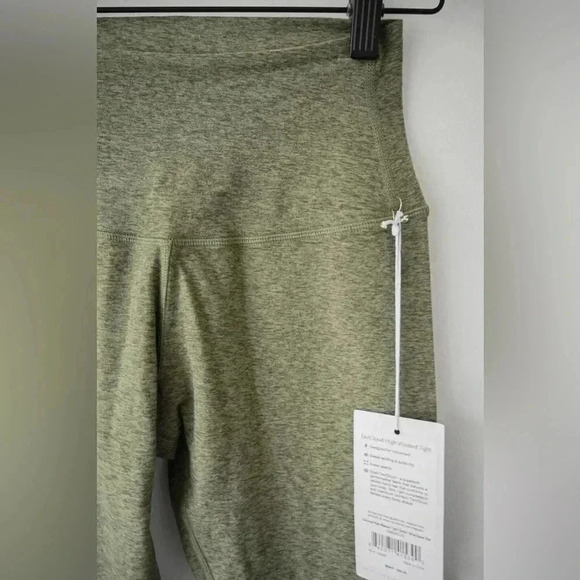 TAVI Ultra Soft Leggings - Picture 5 of 10